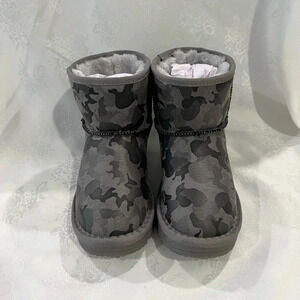 Balabala Faux Ugg Style Boots Grey Camo Fall Winter Eur 27 NEW